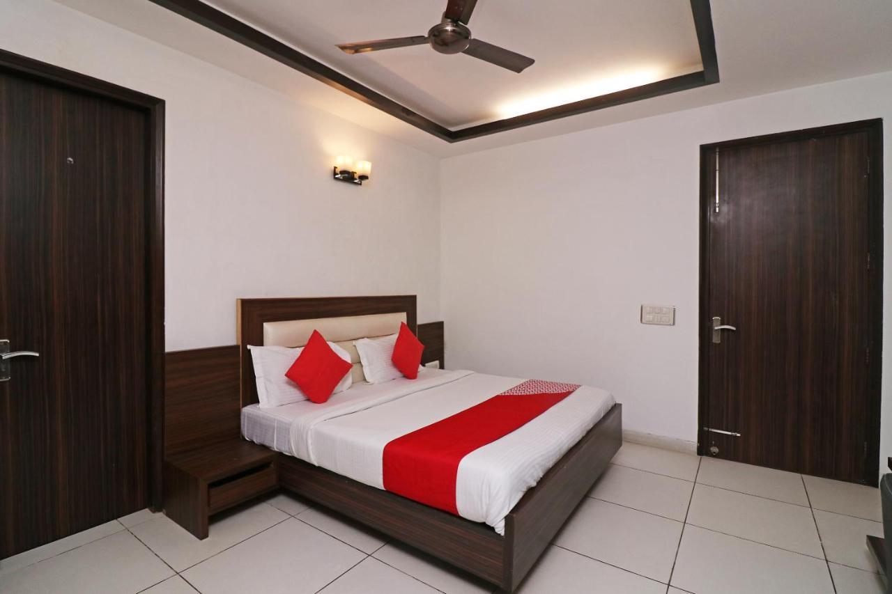 Wonderland Inn Near Aravali Biodiversity Park Gurgaon Exterior foto