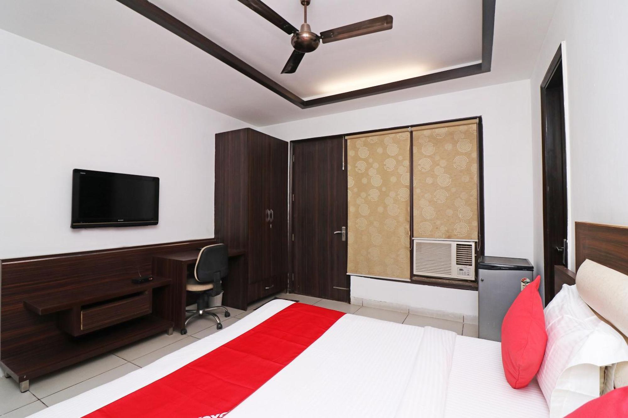 Wonderland Inn Near Aravali Biodiversity Park Gurgaon Exterior foto