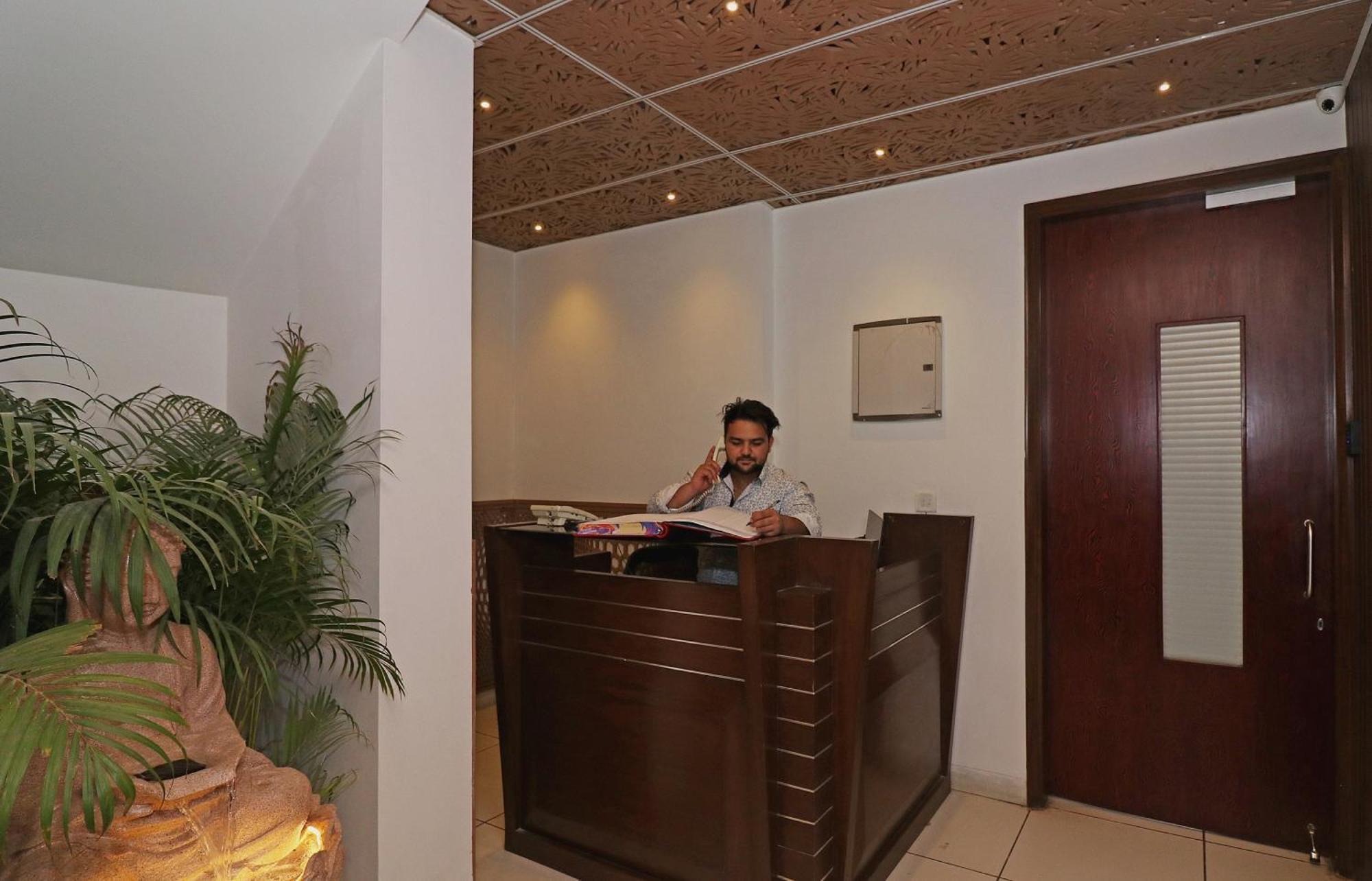 Wonderland Inn Near Aravali Biodiversity Park Gurgaon Exterior foto